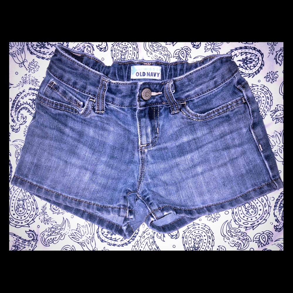 SOLD! Girls Old Navy denim shorts size 7 GUC